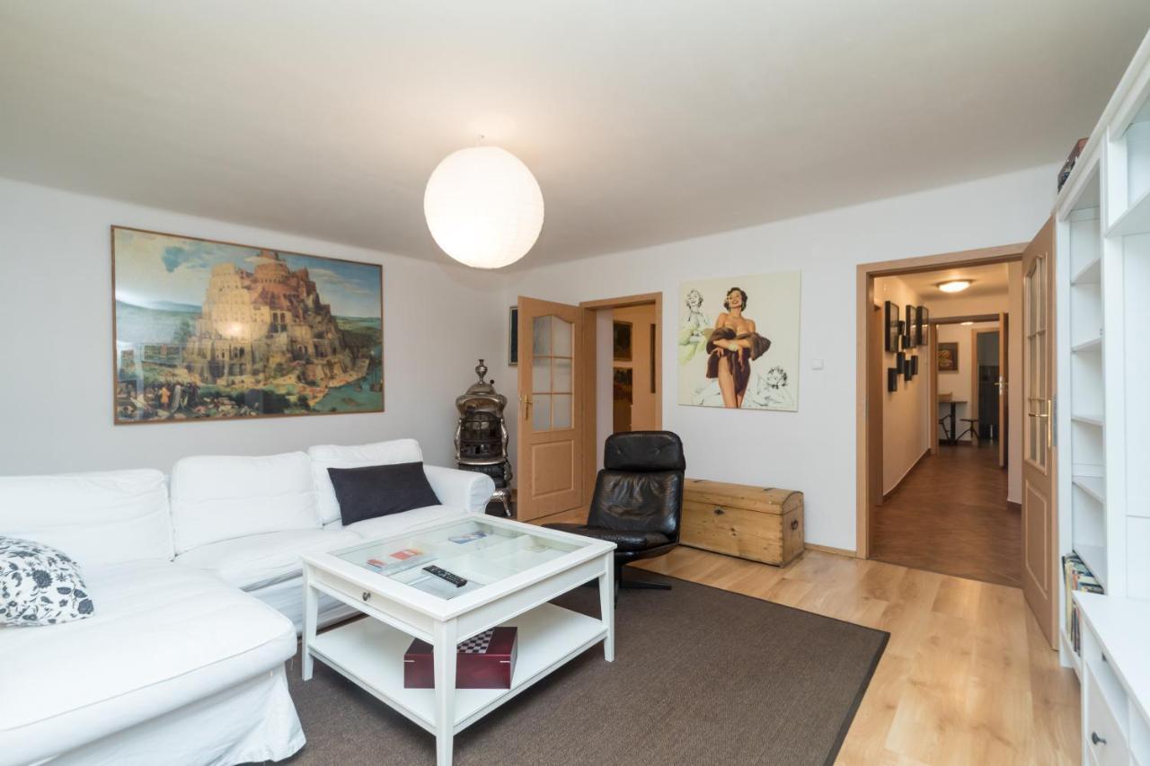 Budyne Apartment Budyne nad Ohri Екстериор снимка