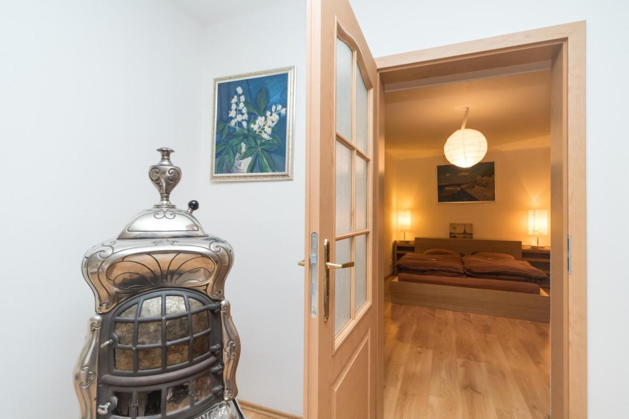 Budyne Apartment Budyne nad Ohri Екстериор снимка