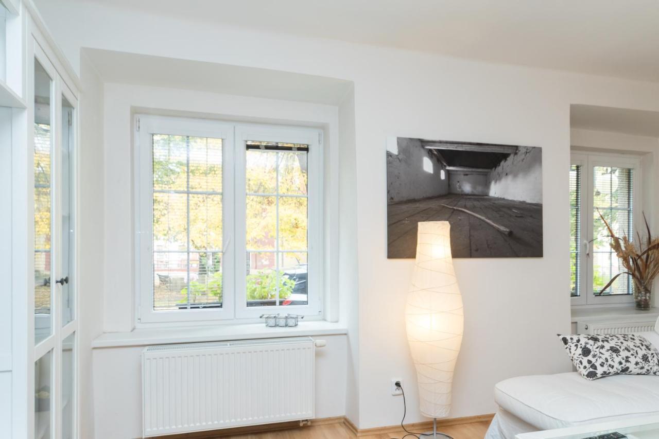 Budyne Apartment Budyne nad Ohri Екстериор снимка