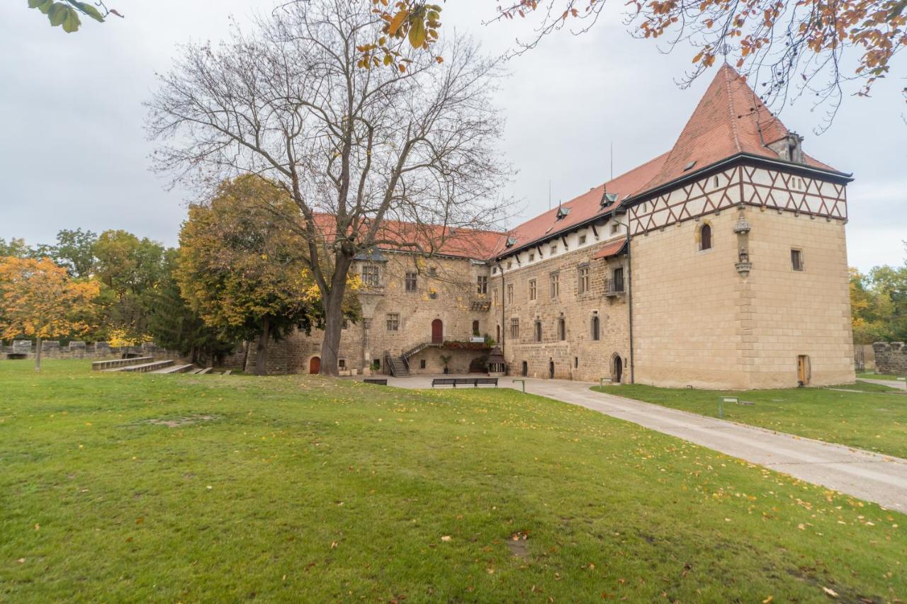 Budyne Apartment Budyne nad Ohri Екстериор снимка