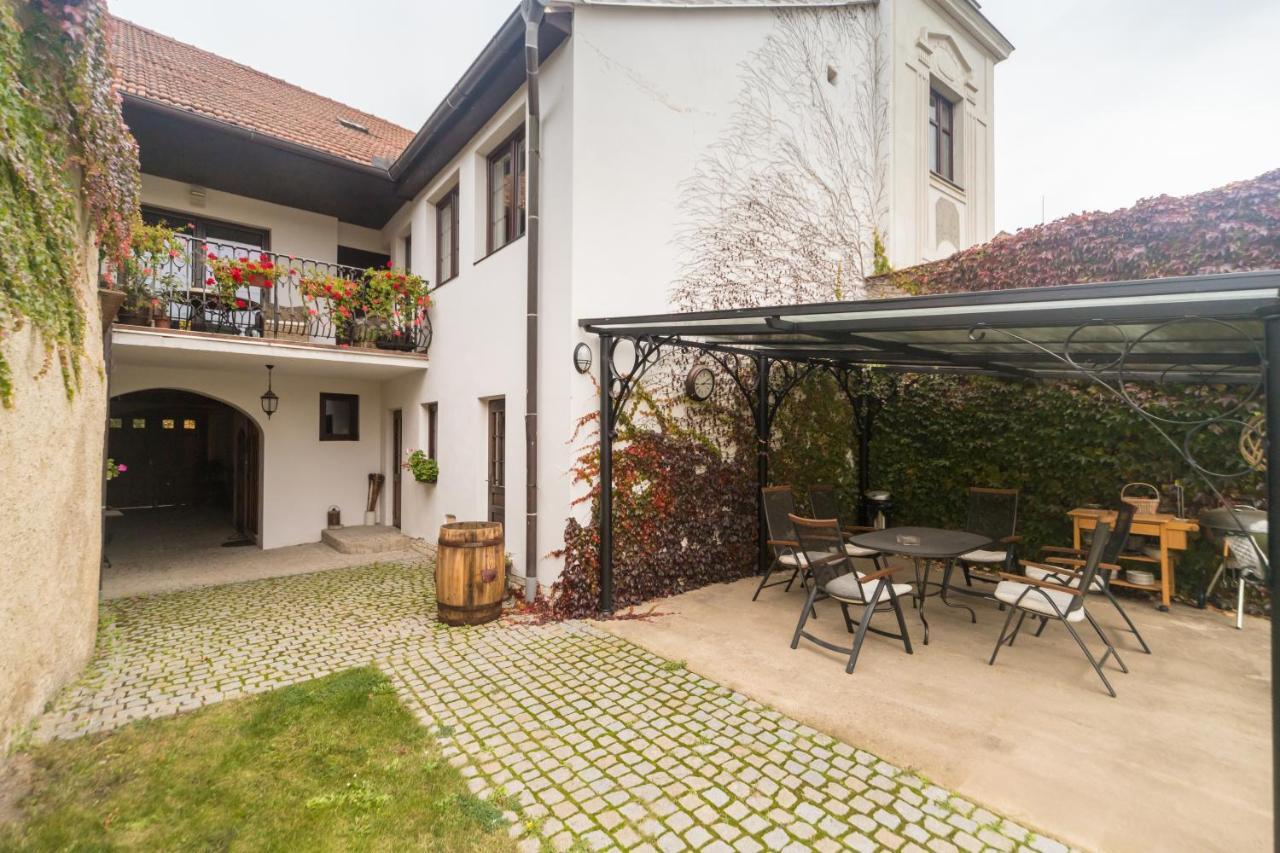 Budyne Apartment Budyne nad Ohri Екстериор снимка
